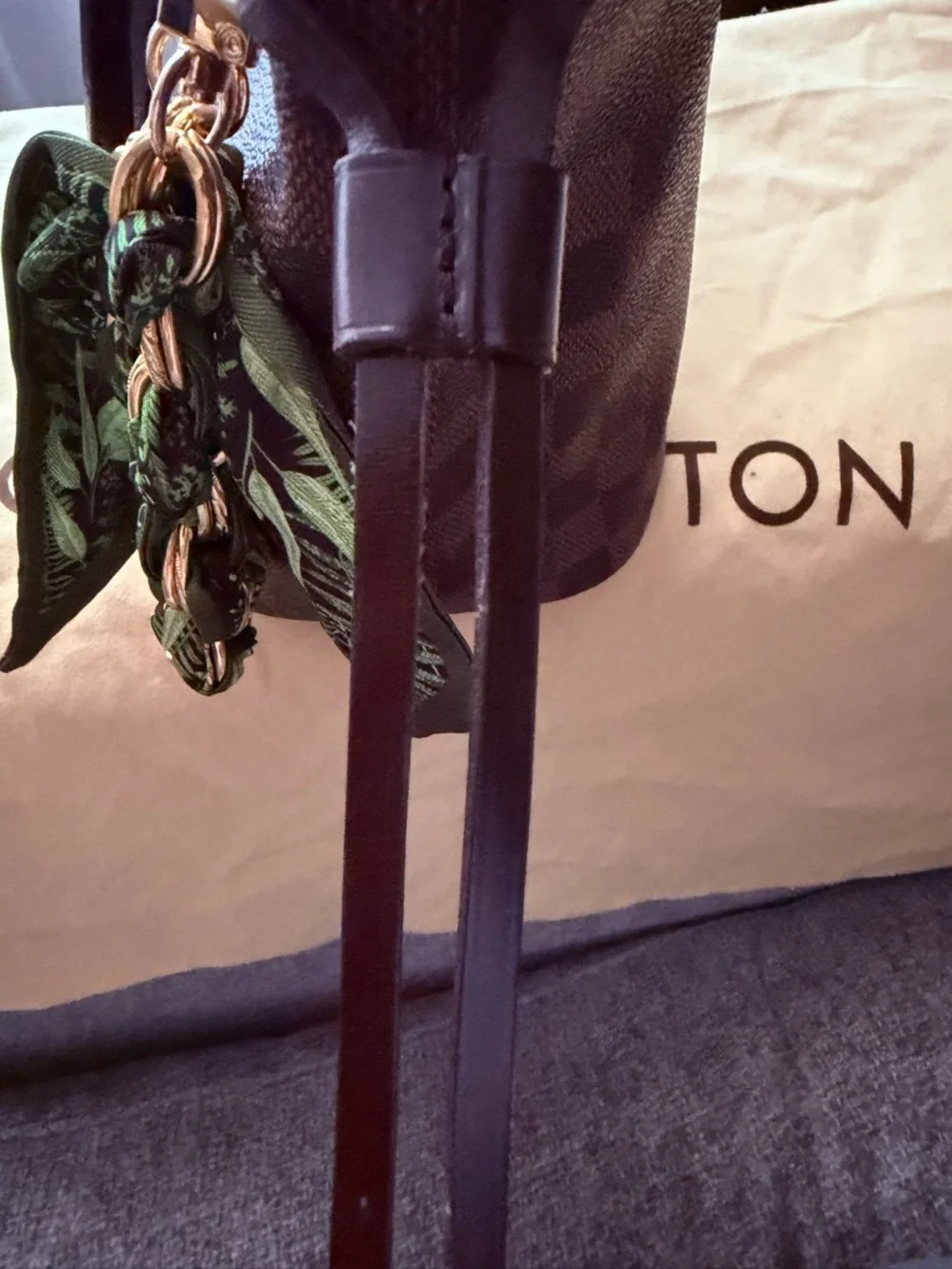 Louis Vuitton Damier Ebene Canvas Tote Bag PM - Picture 5 of 10